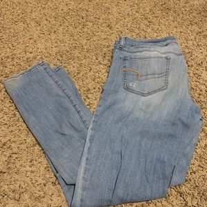 American Eagle Distressed Jegging